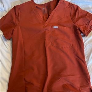 Figs Catarina Medium. Worn 1-3 times